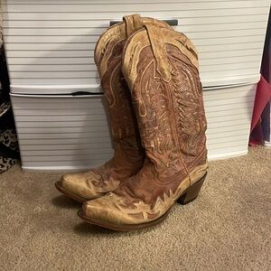 Corral boots 8.5